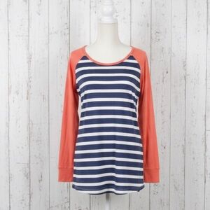 🛍️BUNDLE ONLY ITEM🛍️Striped top W/Elbow patches